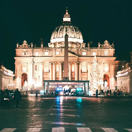 Vatican Garden Pensión 4*