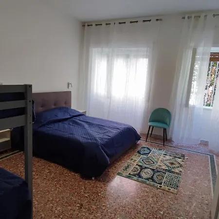 Vatican Garden 게스트하우스 4*