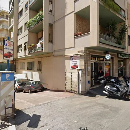 Vatican Garden 게스트하우스 4*