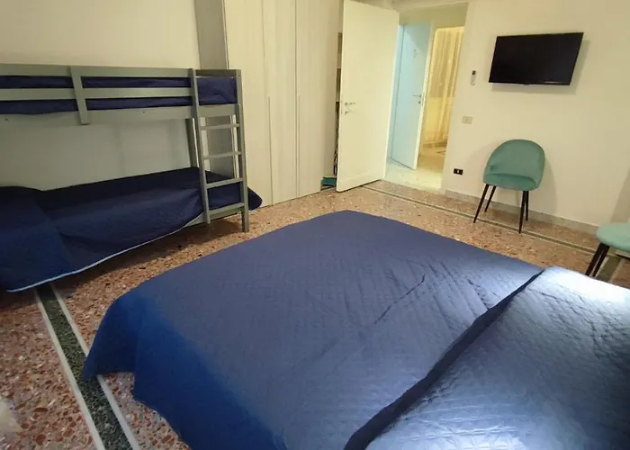 Vatican Garden Гостевой дом 4*